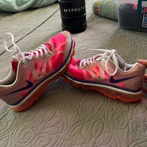 Womens hot pink Nike air max size 7